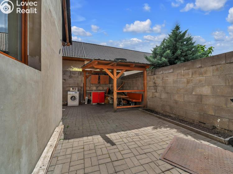 Prodej rodinného domu Žiželice, 5. května č. 13