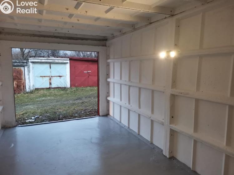 Pronájem garáže Kolín, V Kasárnách č. 8