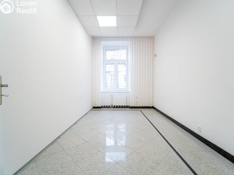 Pronájem obchodního prostoru Kolín, Legerova č. 2