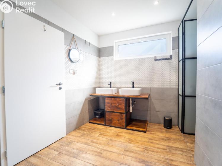 Prodej rodinného domu Žleby, Školní č. 18