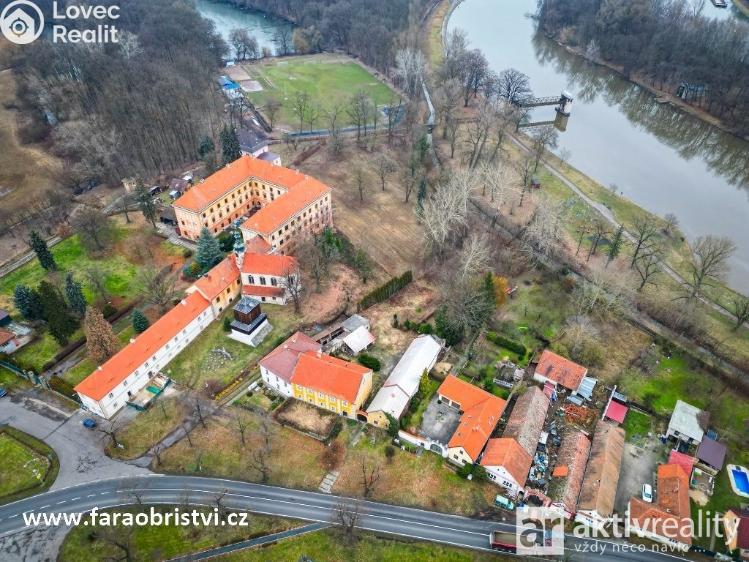 Prodej rodinného domu Obříství, Svatopluka Čecha 4 č. 25