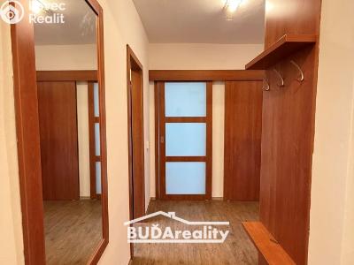 Rent apartment 2+1 Zlín, Družstevní 4517 č. 8
