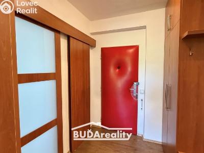 Rent apartment 2+1 Zlín, Družstevní 4517 č. 9