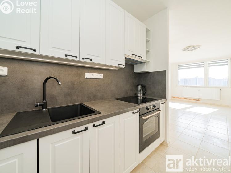 Prodej bytu 2+KK Praha, Poznaňská 444/15 č. 32