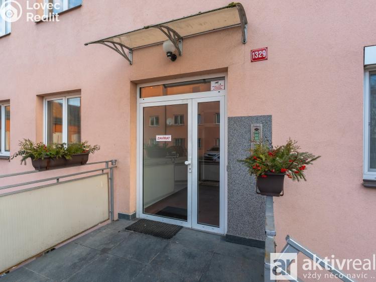 Prodej bytu 2+KK Šestajovice, Komenského 1329 č. 14