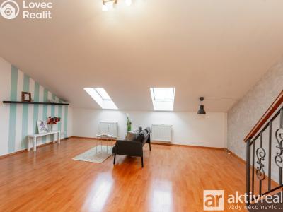 Prodej bytu 2+KK Šestajovice, Komenského 1329 č. 4