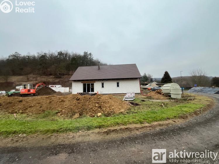 Prodej rodinného domu Medonosy č. 15