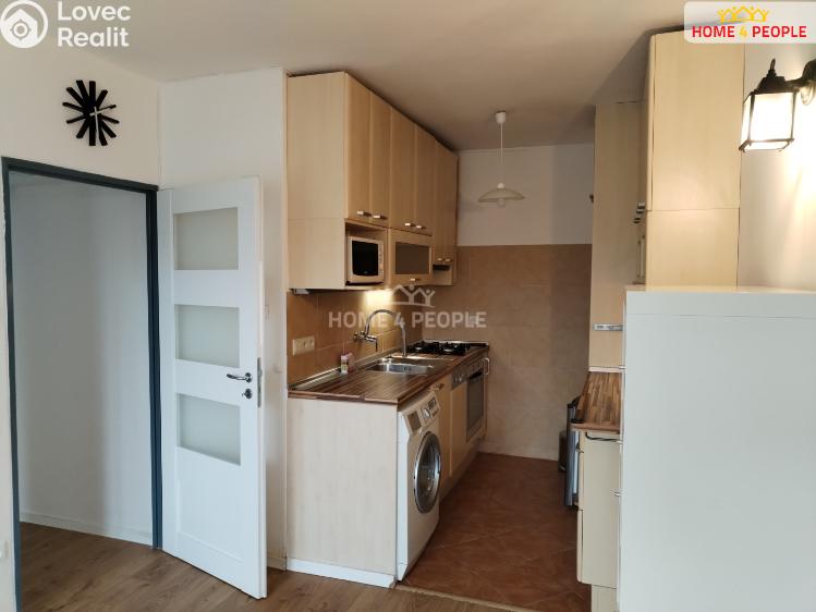 Pronájem bytu 2+KK Praha 15, Hornoměcholupská č. 2