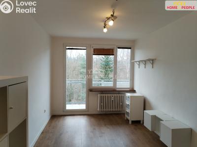 Pronájem bytu 2+KK Praha 15, Hornoměcholupská č. 6