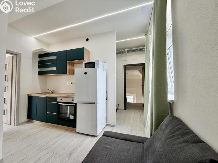 Pronájem bytu 2+KK Praha, Na Jarově 2070/36 č. 1
