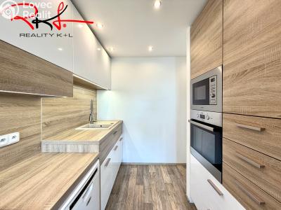 Sale apartment 3+KK Praha, U jezera č. 4