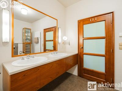 Rent apartment 4+KK Praha, Perucká č. 19