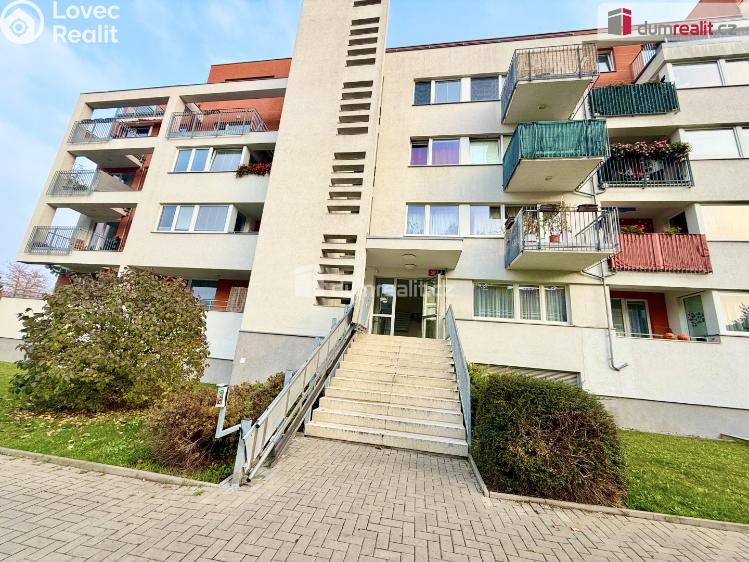 Pronájem bytu 3+KK Praha 18, Chlebovická č. 17