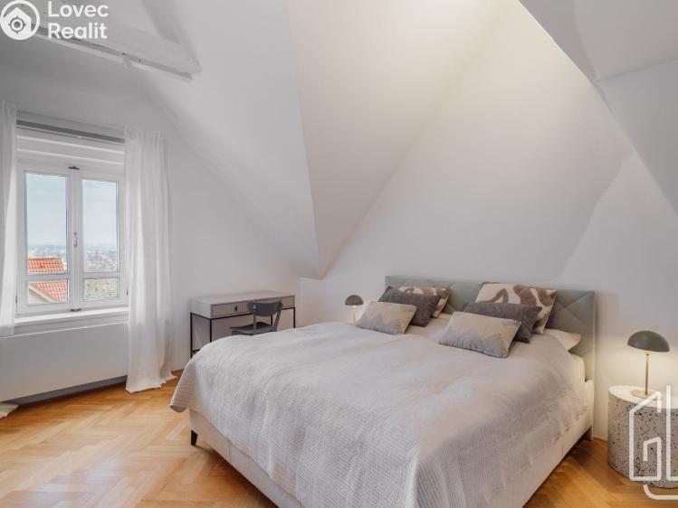 Pronájem bytu 3+1 Praha, Benešovská č. 15