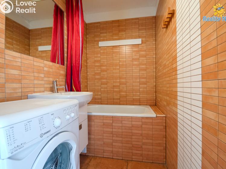 Rent apartment 1+KK Praha, Malenická č. 9
