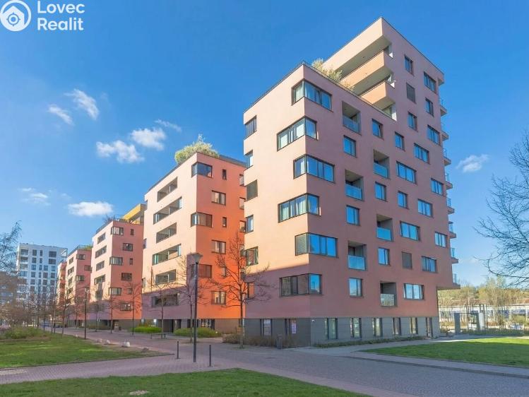 Продаж квартири 3+KK Praha, V přístavu 1585/16 č. 2