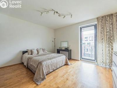 Sale apartment 3+KK Praha, V přístavu č. 9