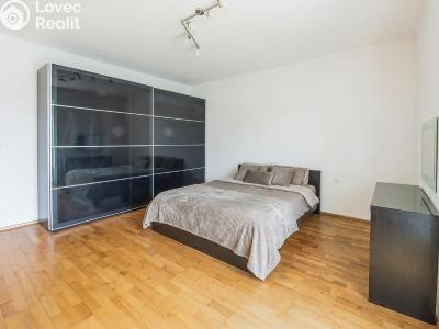 Sale apartment 3+KK Praha, V přístavu č. 10