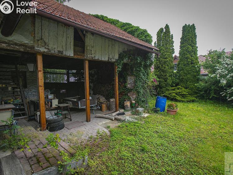 Prodej zemědělské usedlosti Řepníky č. 8