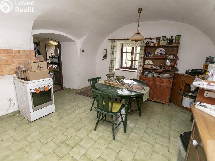 Prodej zemědělské usedlosti Řepníky č. 25