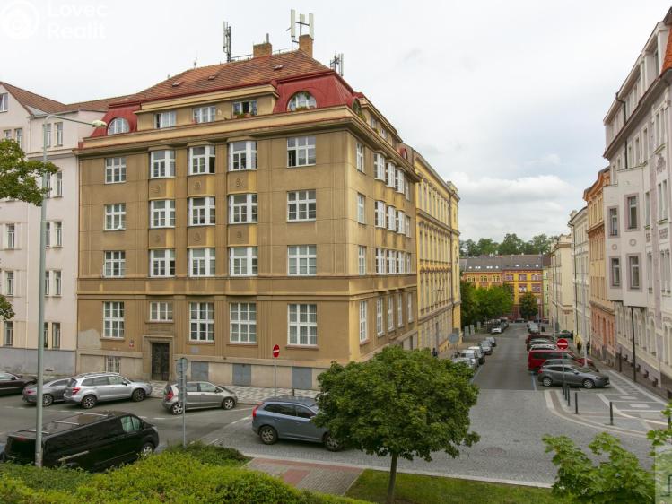 Prodej bytu 3+1 Praha, Koldínova č. 3