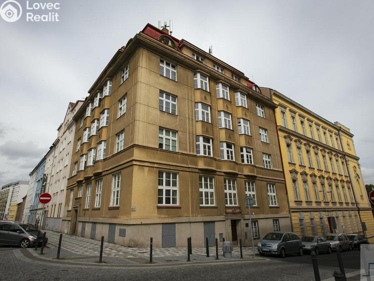 Prodej bytu 3+1 Praha, Koldínova č. 4