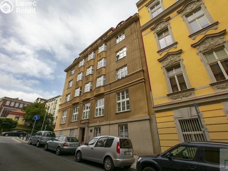 Prodej bytu 3+1 Praha, Koldínova č. 5