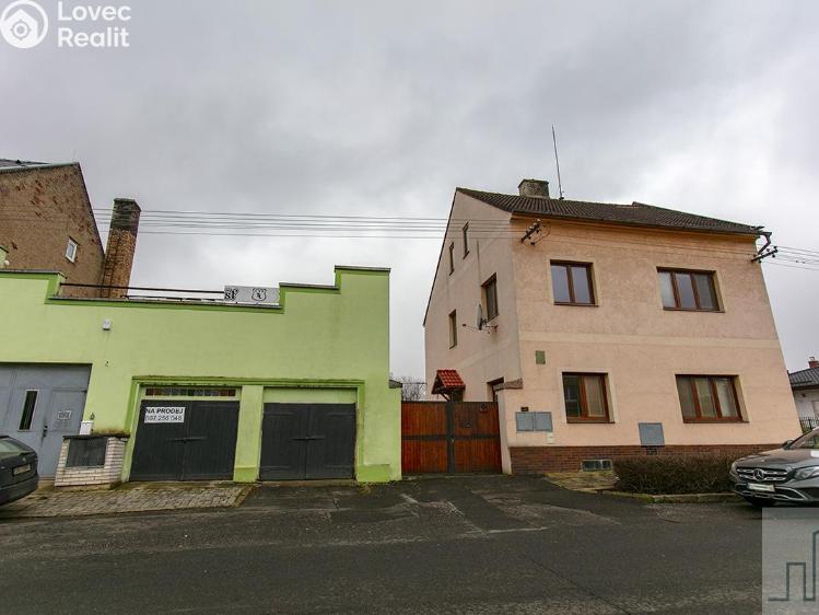 Prodej vícegeneračního domu Lahošť, Švermova č. 3