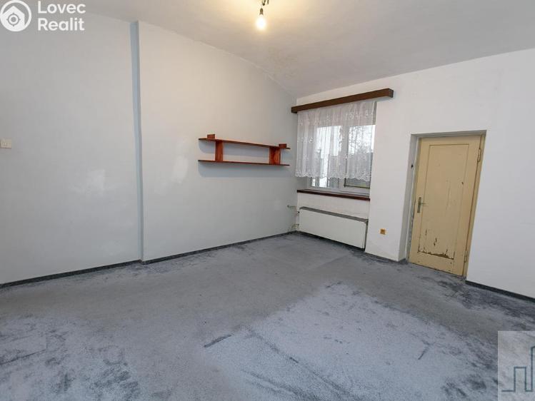 Prodej vícegeneračního domu Lahošť, Švermova č. 8