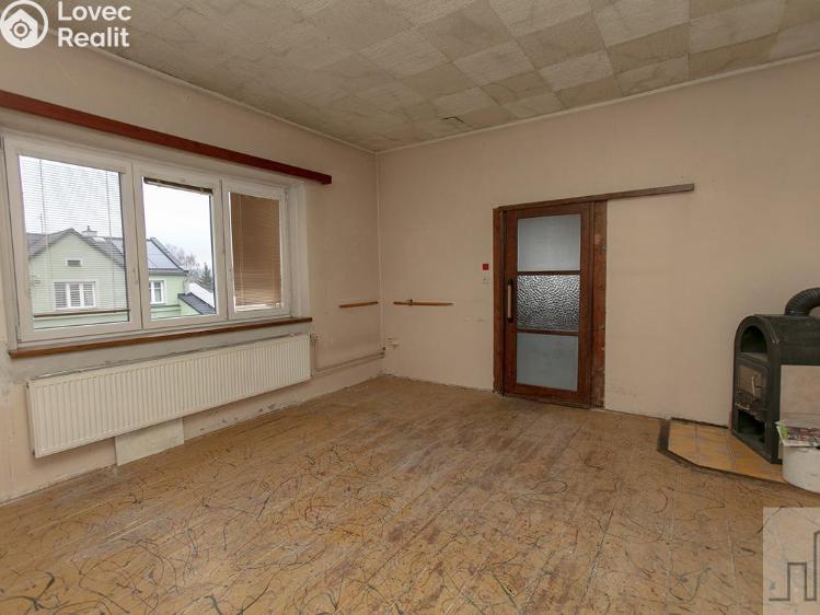 Prodej vícegeneračního domu Lahošť, Švermova č. 16