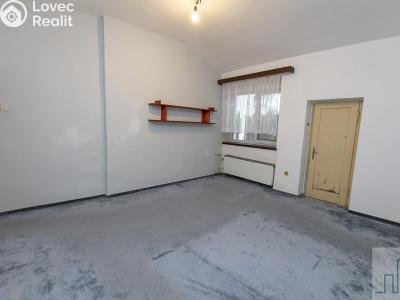 Prodej vícegeneračního domu Lahošť, Švermova č. 7
