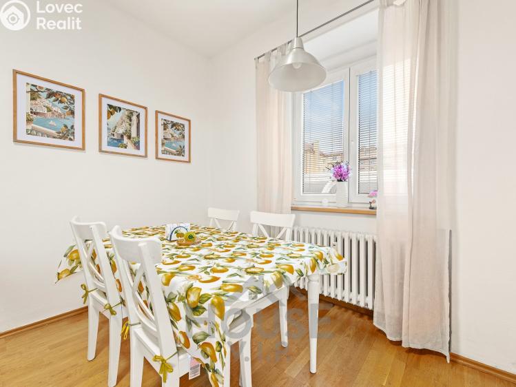 Prodej bytu 2+KK Praha, Jeseniova č. 23