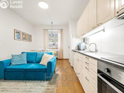 Sale apartment 2+KK Praha, Jeseniova č. 1