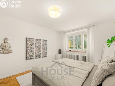 Sale apartment 2+KK Praha, Jeseniova č. 16