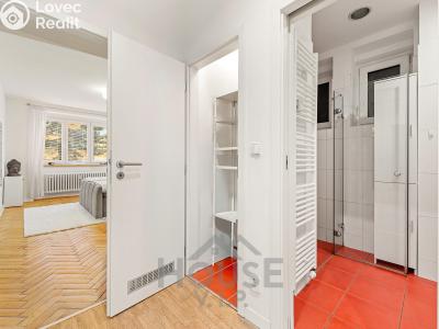 Sale apartment 2+KK Praha, Jeseniova č. 23