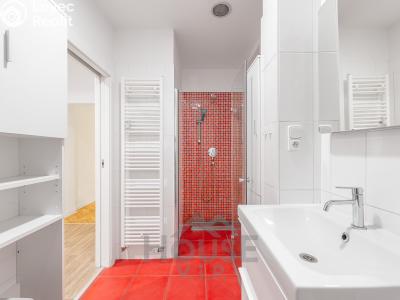 Sale apartment 2+KK Praha, Jeseniova č. 29