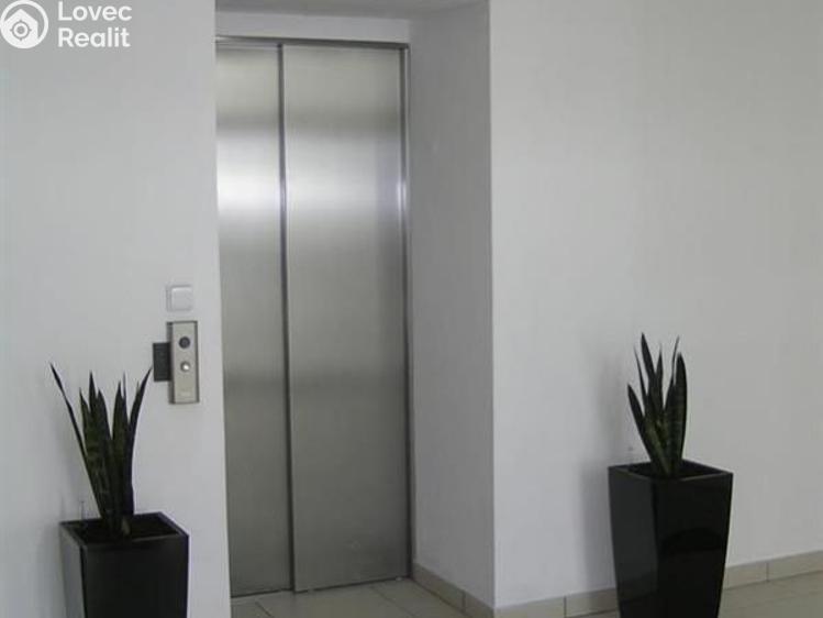 Rent office space Praha, Prusíkova 2577/16 č. 5