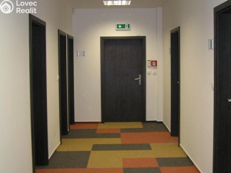 Rent office space Praha, Prusíkova č. 3