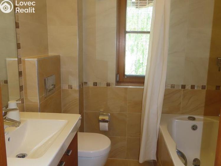 Pronájem bytu 3+KK Praha, U dětského hřiště č. 17