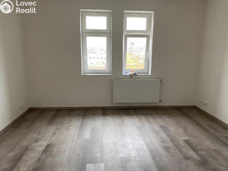 Rent apartment 1+KK Praha, Freyova 291/8 č. 1