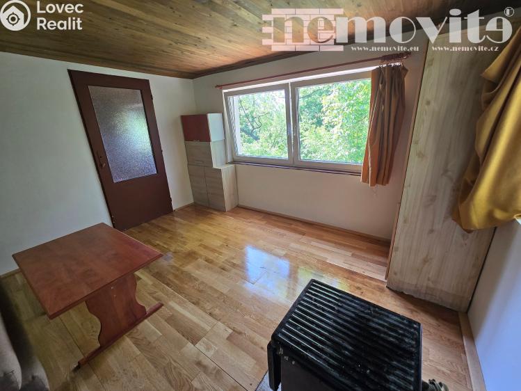 Sale hut Benátky nad Jizerou č. 4