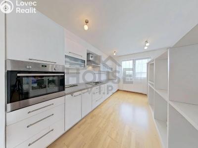 Продажа квартиры 2+KK Praha, Učňovská č. 7