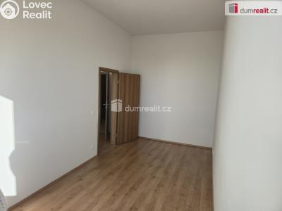 Pronájem bytu 2+KK Milovice, Zátopkova č. 6