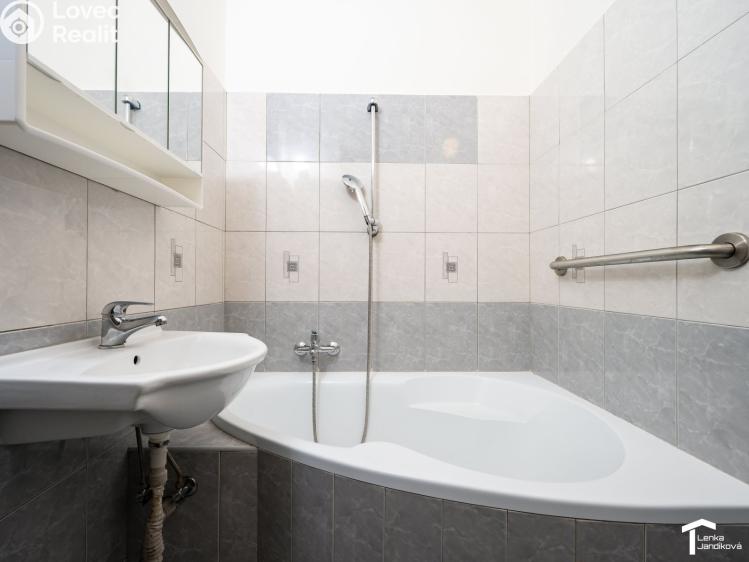 Prodej bytu 3+1 Pardubice, Na Drážce 1564 č. 11
