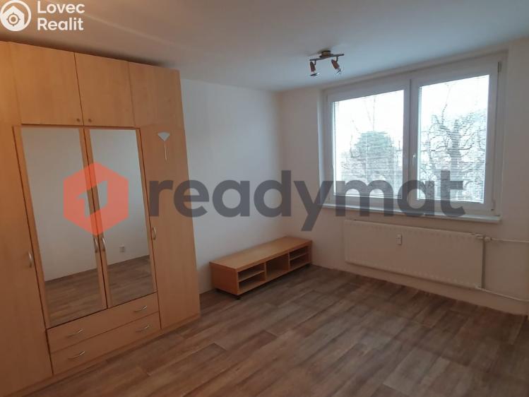 Аренда квартиры 1+1 Hodonín, Lesní č. 4