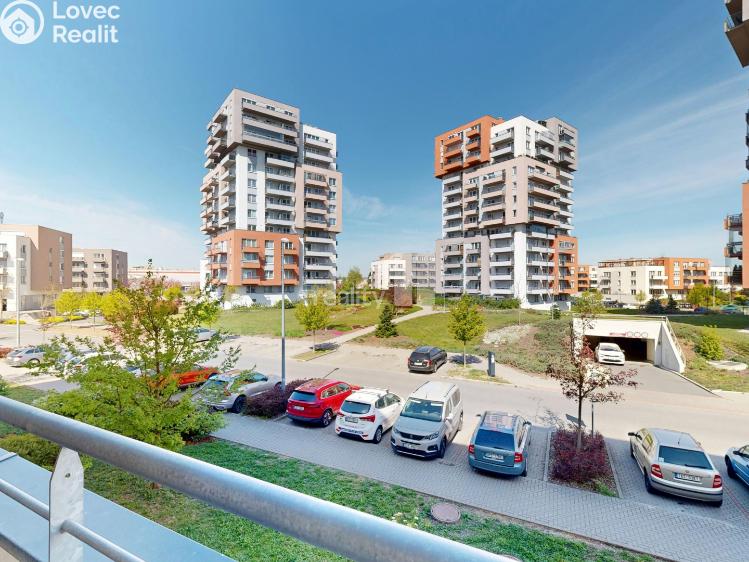 Prodej bytu 3+KK Praha 18, Kadečkové č. 13