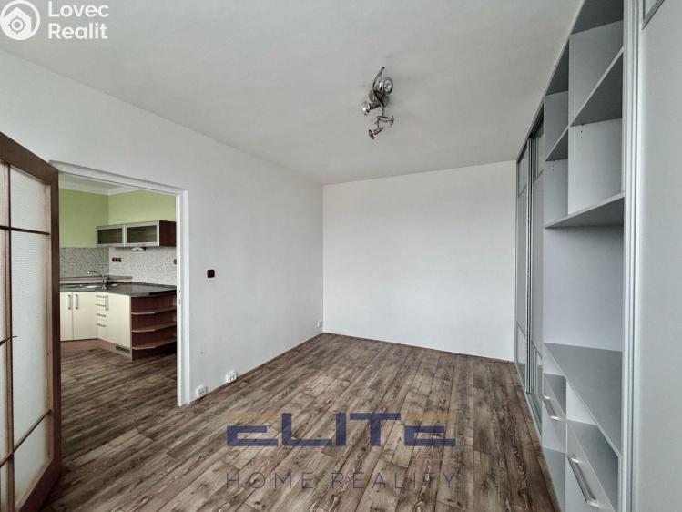 Pronájem bytu 2+KK Liberec, Zámecký vrch 1397 č. 5