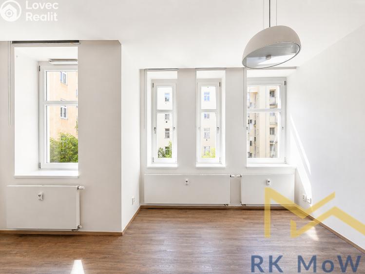 Pronájem bytu 1+KK Praha, Lucemburská č. 2