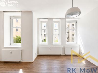 Rent apartment 1+KK Praha, Lucemburská č. 2