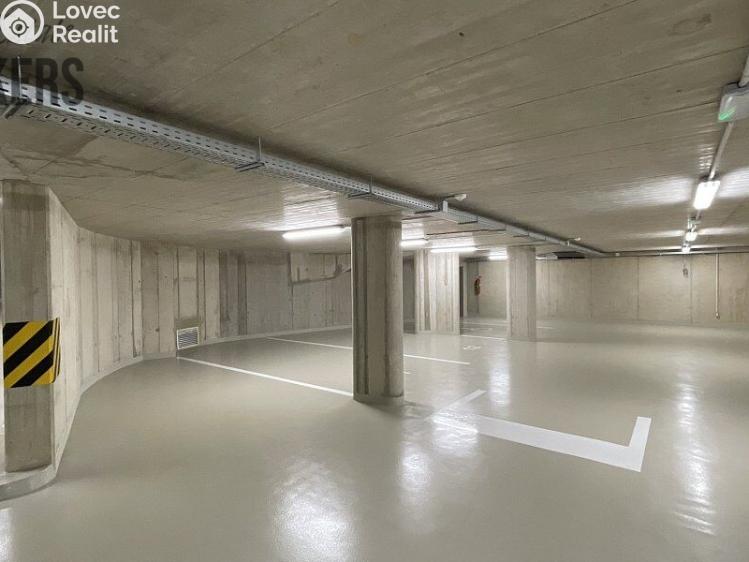 Prodej bytu 4+KK Praha 6, U hotelu 1377/5 č. 12